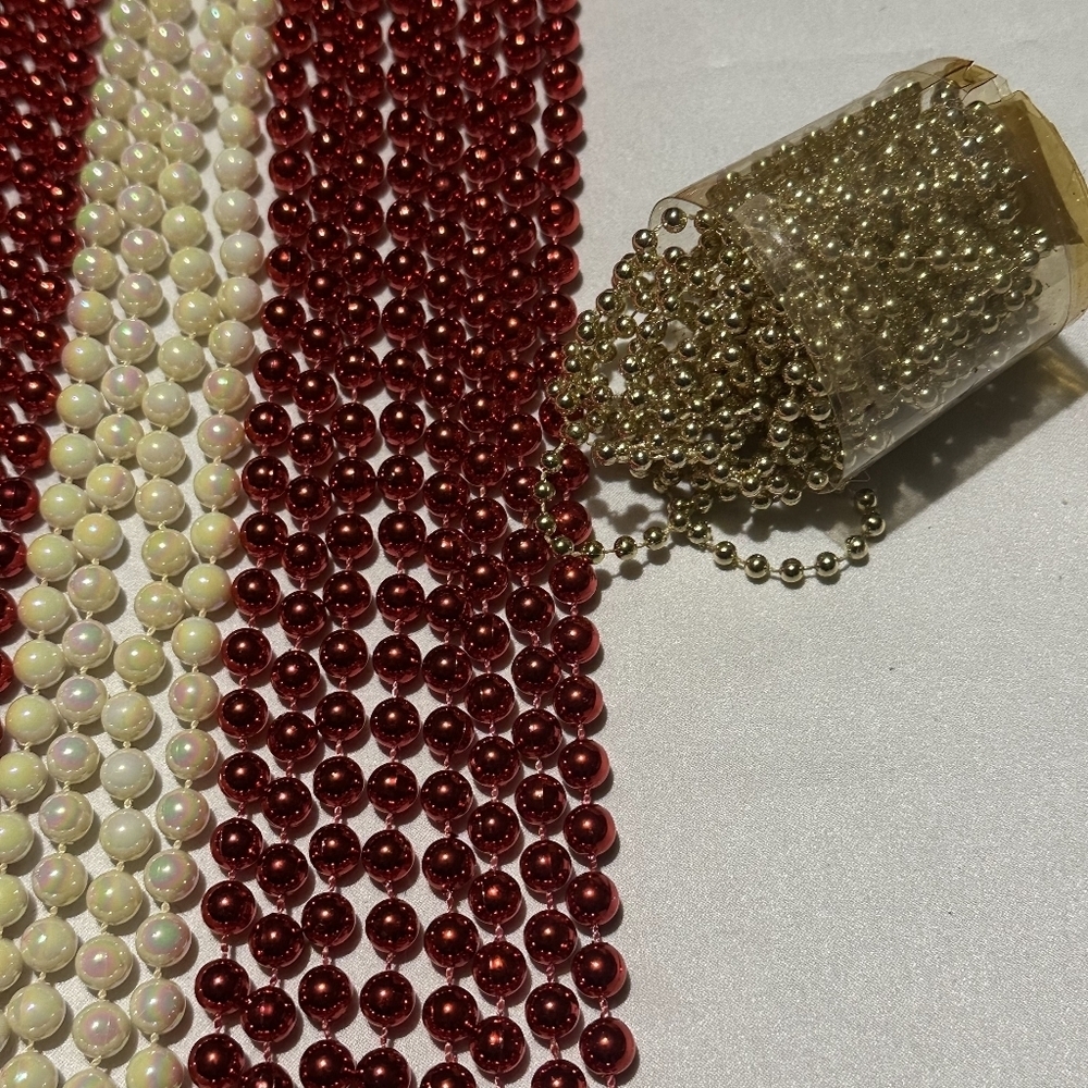 J479 Bulk Bundle of 8 Molded Bead Decor Strings - Picture 3 of 4